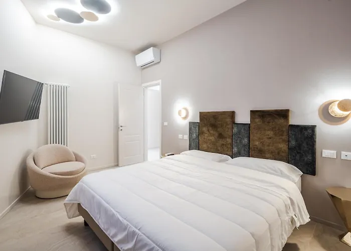 Astoria Prestige بولونيا